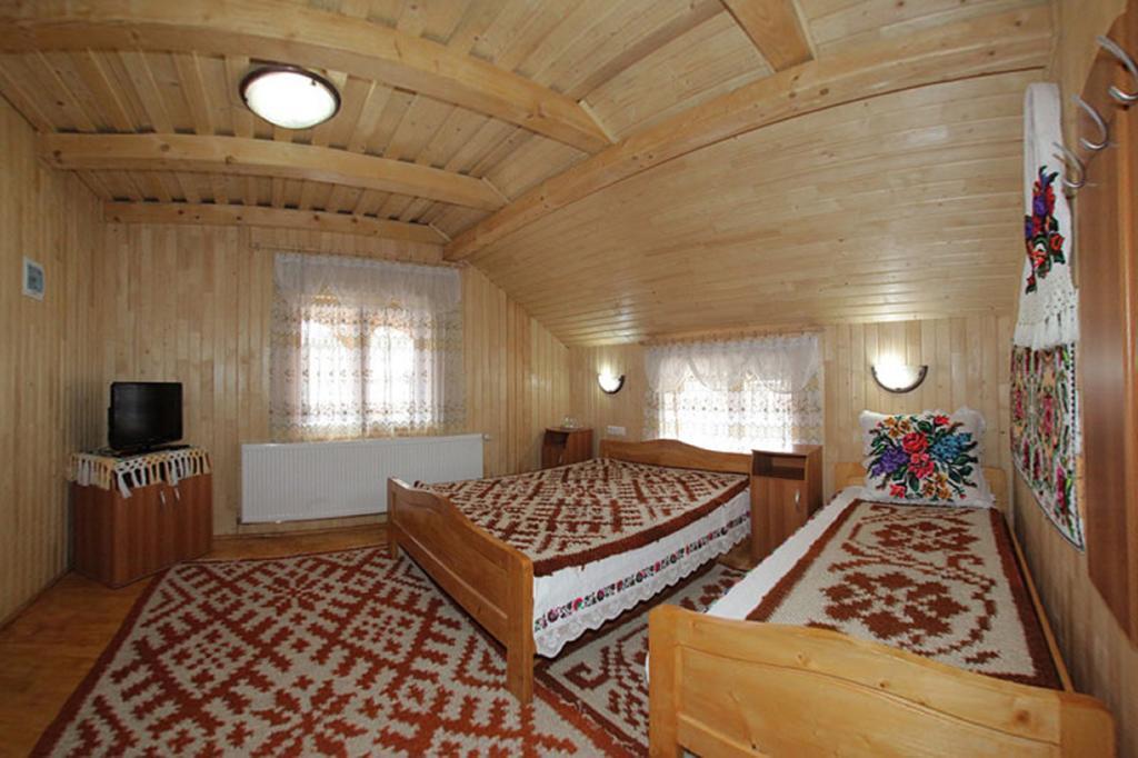 Pensiunea Sub Cetate La Matei Onceşti Стая снимка